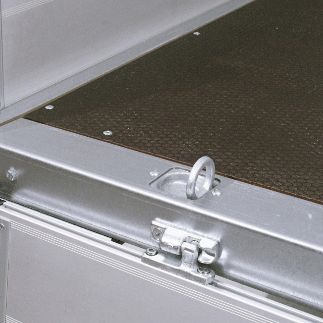 Brenderup 5325ATB2500 Alu Hochlader, 2,5 to. 3250 x 1800 x 330 mm - مقطورة سيارة: صورة 3 Brenderup 5325ATB2500 Alu Hochlader, 2,5 to. 3250 x 1800 x 330 mm - مقطورة سيارة: صورة 3