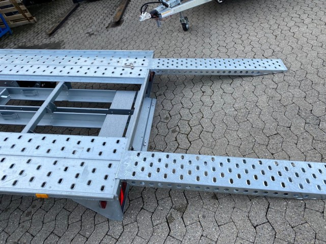 Brenderup Autotransportanhänger AT3000HBTB 3,0 to. 3950 x 2000 mm - مقطورة شحن نقل السيارات: صورة 5 Brenderup Autotransportanhänger AT3000HBTB 3,0 to. 3950 x 2000 mm - مقطورة شحن نقل السيارات: صورة 5