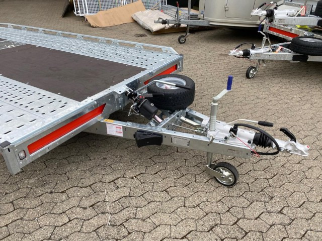 Brian James T Transporter, 231-5521-35-3-10, 5500 x 2100 mm, 3,5 to. kippbar mit Auffahrrampe - مقطورة شحن نقل السيارات: صورة 2 Brian James T Transporter, 231-5521-35-3-10, 5500 x 2100 mm, 3,5 to. kippbar mit Auffahrrampe - مقطورة شحن نقل السيارات: صورة 2