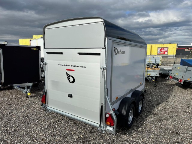 Cheval Liberte Debon Roadster 500 Sandwich Verkaufsklappe 2600 kg, 100 km/h, 320x167x200cm - مقطورة صندوق مغلق: صورة 5 Cheval Liberte Debon Roadster 500 Sandwich Verkaufsklappe 2600 kg, 100 km/h, 320x167x200cm - مقطورة صندوق مغلق: صورة 5