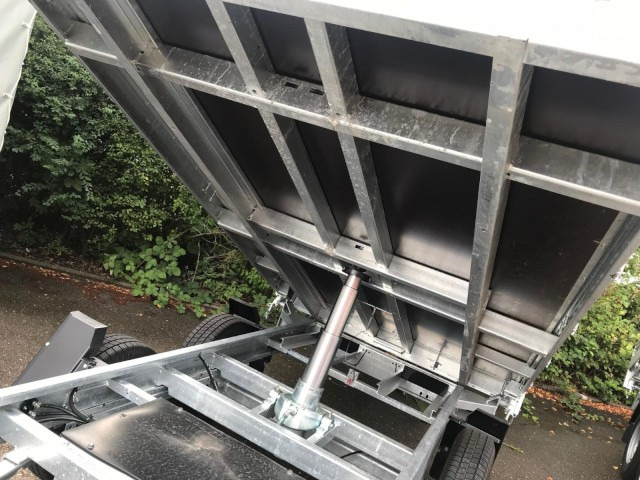 Hapert Cobalt 3-Seitenkipper HM-2 3050 x 1800 x 300 mm, ZG 3,0 to. E-Pumpe, Plane 180 cm - مقطورة قلاب: صورة 2 Hapert Cobalt 3-Seitenkipper HM-2 3050 x 1800 x 300 mm, ZG 3,0 to. E-Pumpe, Plane 180 cm - مقطورة قلاب: صورة 2