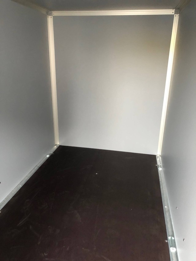 Hapert Sapphire L-1 250x130x150cm, ZG 1,35 to., Koffer Türe - مقطورة صندوق مغلق: صورة 3 Hapert Sapphire L-1 250x130x150cm, ZG 1,35 to., Koffer Türe - مقطورة صندوق مغلق: صورة 3