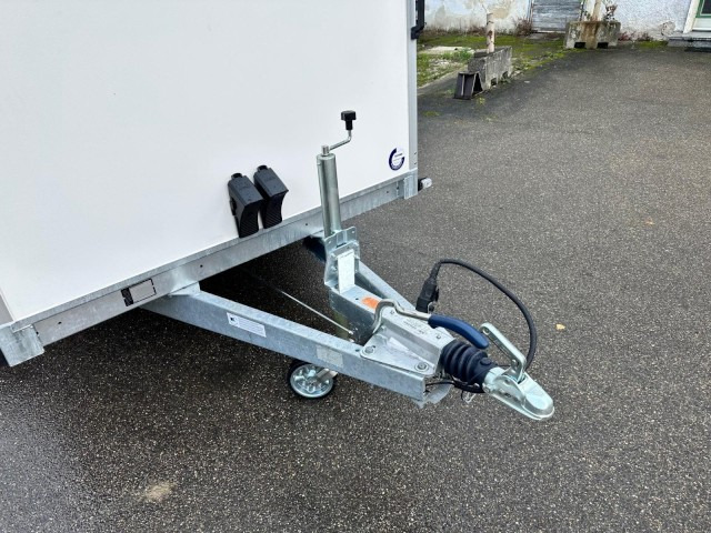 Hapert Sapphire L-2 350x180x210cm, ZG 2,7 to., Koffer Türe - مقطورة صندوق مغلق: صورة 2 Hapert Sapphire L-2 350x180x210cm, ZG 2,7 to., Koffer Türe - مقطورة صندوق مغلق: صورة 2