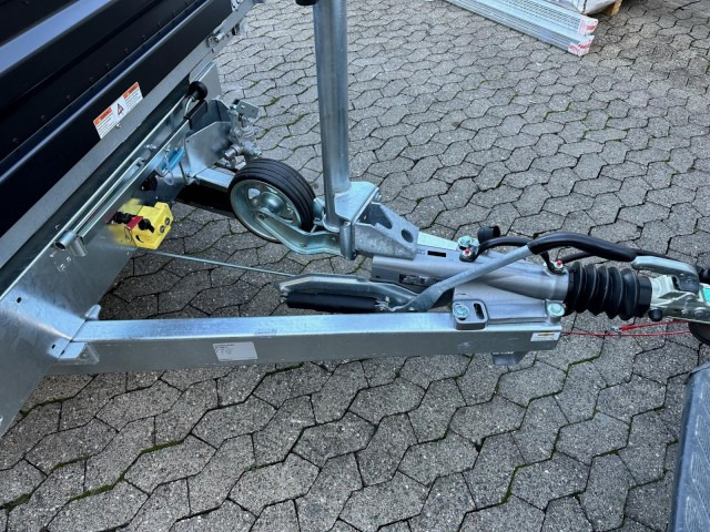 Humbaur 3-Seitenkipper HTK 3500.31 Alu Parabel , 3140 x 1750 x 350 mm, 3,5 to. - مقطورة قلاب: صورة 3 Humbaur 3-Seitenkipper HTK 3500.31 Alu Parabel , 3140 x 1750 x 350 mm, 3,5 to. - مقطورة قلاب: صورة 3