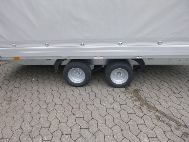 Humbaur HN 254118 Hochlader mit Hochplane 2,5 to. 4100 x 1850 x 350 mm - مقطورة سيارة: صورة 3 Humbaur HN 254118 Hochlader mit Hochplane 2,5 to. 4100 x 1850 x 350 mm - مقطورة سيارة: صورة 3
