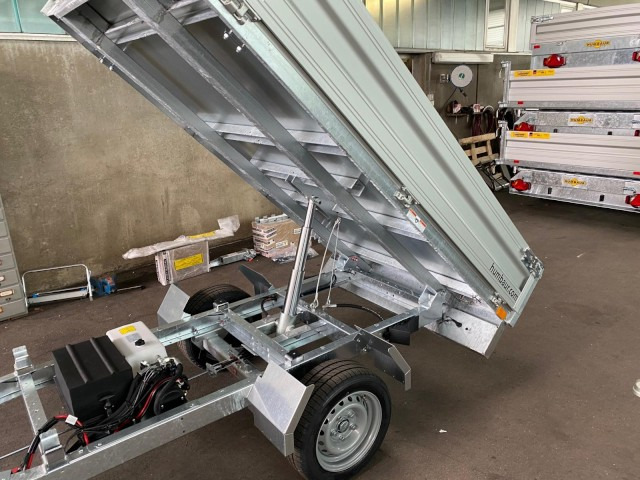 Humbaur HUK 152314 Heckkipper 1,5 t. 2300 x 1400 x 300mm E-Pumpe - مقطورة قلاب: صورة 3 Humbaur HUK 152314 Heckkipper 1,5 t. 2300 x 1400 x 300mm E-Pumpe - مقطورة قلاب: صورة 3