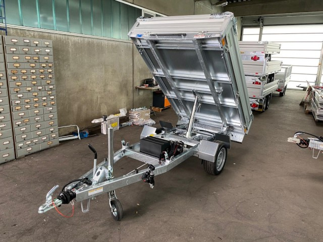 Humbaur HUK 152314 Heckkipper 1,5 t. 2300 x 1400 x 300mm E-Pumpe - مقطورة قلاب: صورة 1 Humbaur HUK 152314 Heckkipper 1,5 t. 2300 x 1400 x 300mm E-Pumpe - مقطورة قلاب: صورة 1
