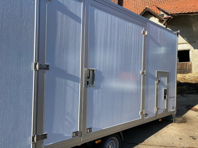 Humbaur MTKB 35 57 24-22 3,5 to. 5726 x 2334 x 2086 mm, 100 km/h - مقطورة شحن نقل السيارات: صورة 5 Humbaur MTKB 35 57 24-22 3,5 to. 5726 x 2334 x 2086 mm, 100 km/h - مقطورة شحن نقل السيارات: صورة 5