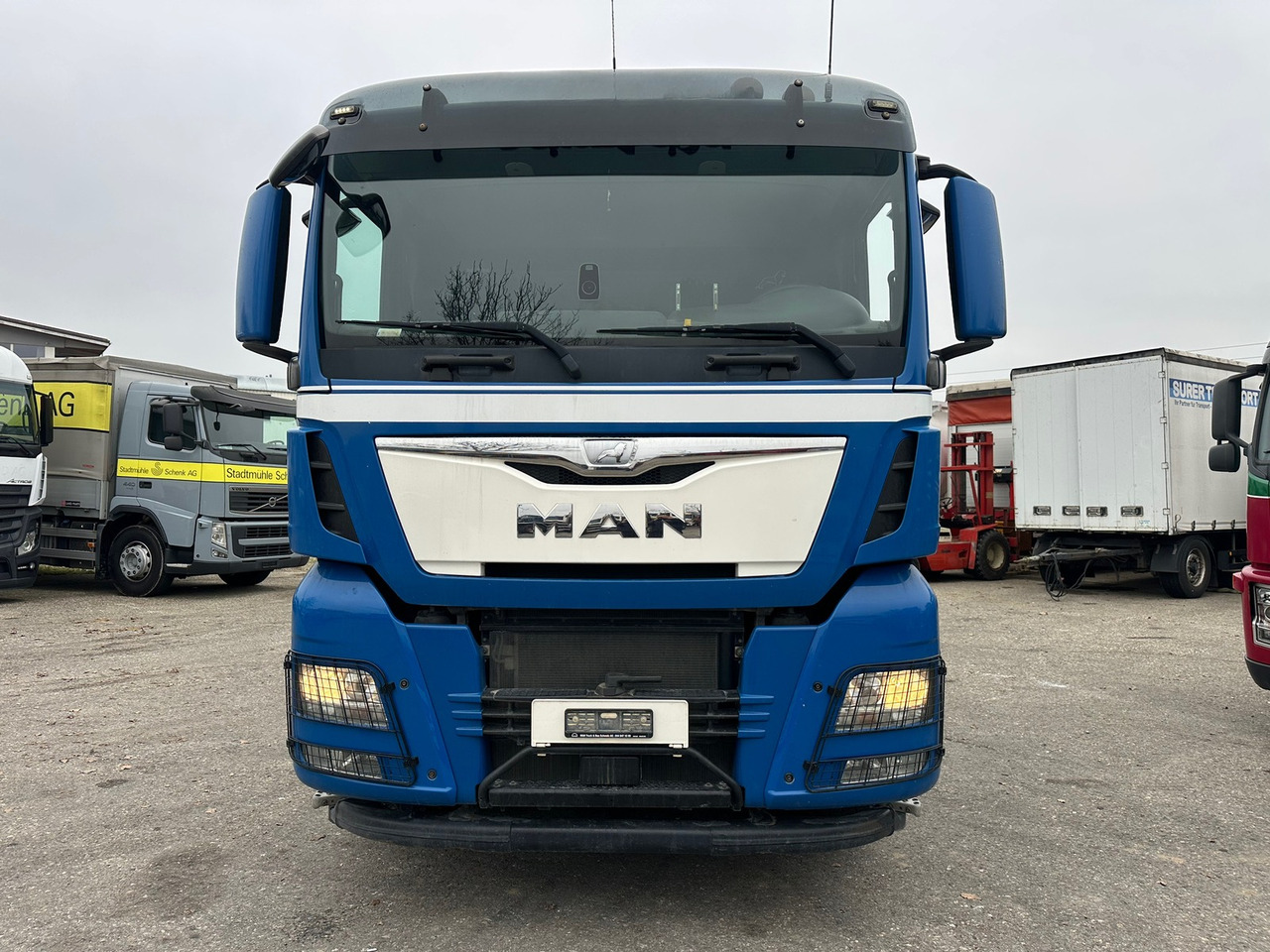 MAN TGS 33.500 6x4 - وحدة جر: صورة 2 MAN TGS 33.500 6x4 - وحدة جر: صورة 2