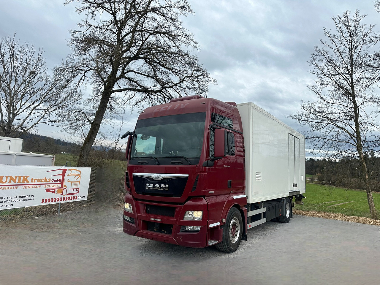 MAN TGX 18.440 4x2 Koffer&Hebebühne - شاحنة مقفلة: صورة 1 MAN TGX 18.440 4x2 Koffer&Hebebühne - شاحنة مقفلة: صورة 1