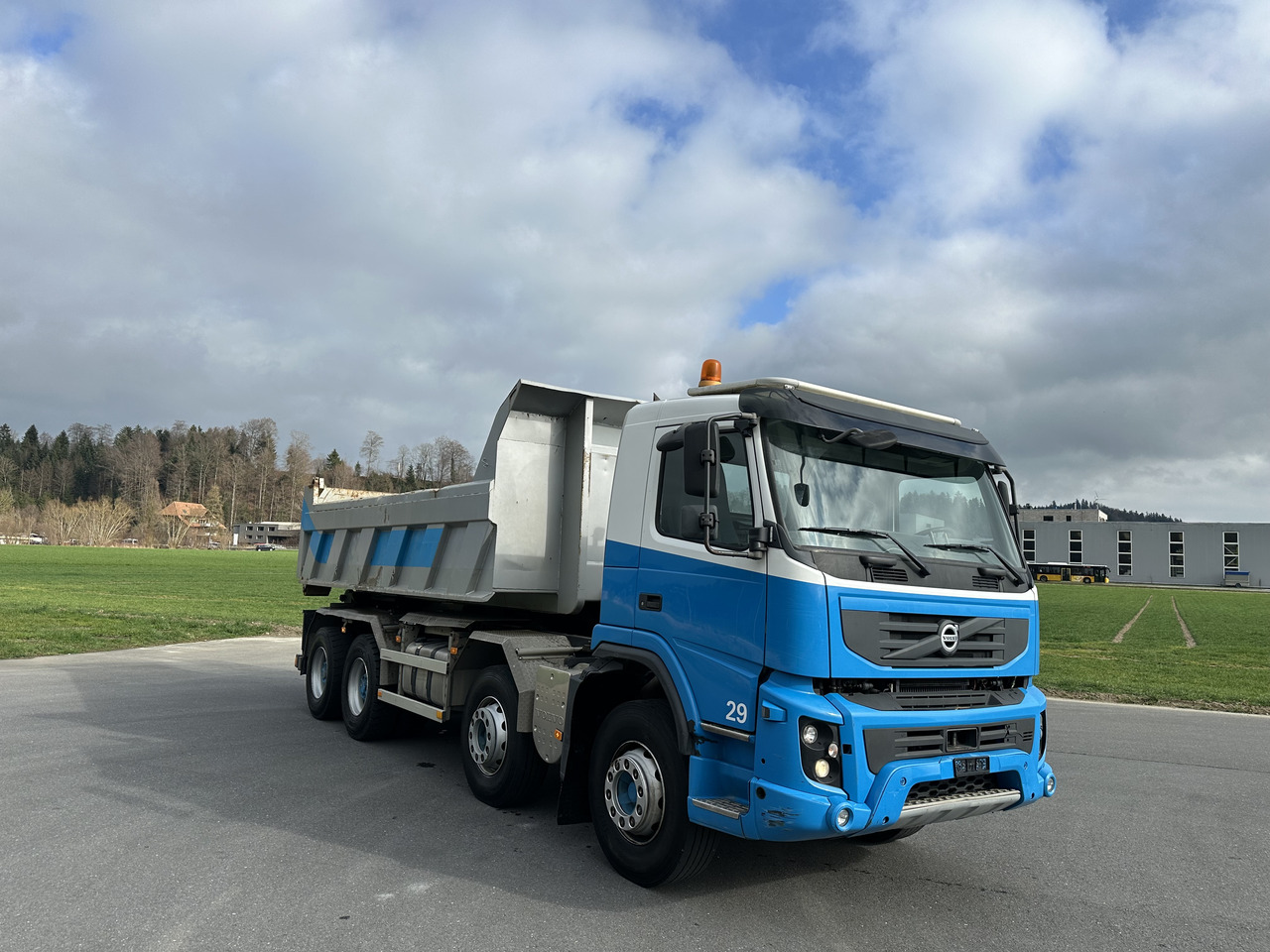 VOLVO FMX 420 440 460 480 8x4 Kettengäret sörling mulde - شاحنة ذات خطاف: صورة 2 VOLVO FMX 420 440 460 480 8x4 Kettengäret sörling mulde - شاحنة ذات خطاف: صورة 2