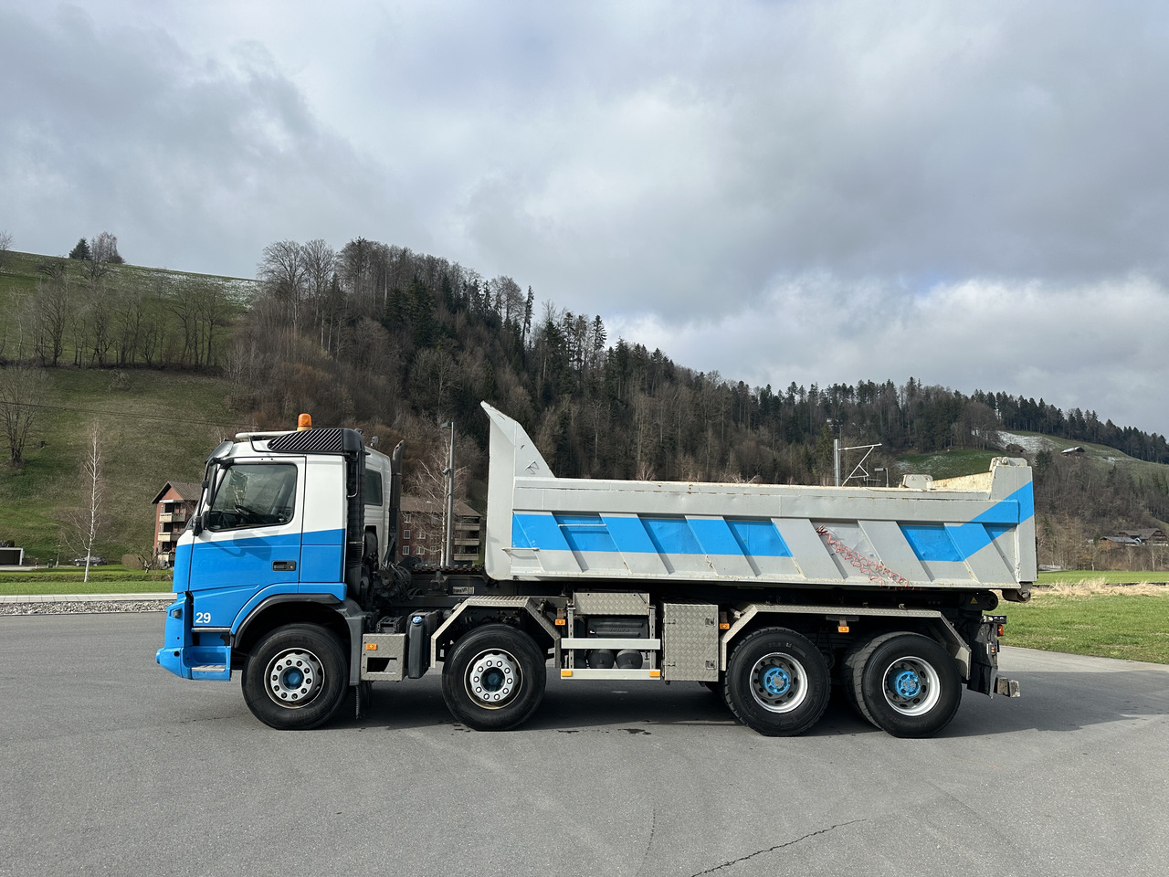 VOLVO FMX 420 440 460 480 8x4 Kettengäret sörling mulde - شاحنة ذات خطاف: صورة 3 VOLVO FMX 420 440 460 480 8x4 Kettengäret sörling mulde - شاحنة ذات خطاف: صورة 3