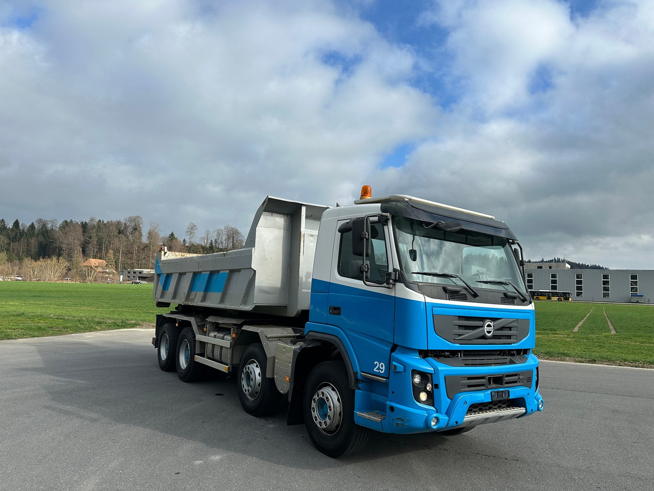 VOLVO FMX 420 8x4 - شاحنة - نظام الكابلات: صورة 2 VOLVO FMX 420 8x4 - شاحنة - نظام الكابلات: صورة 2