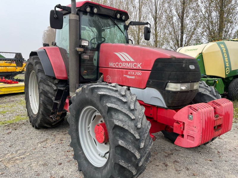 MCCORMICK XTX 200 - جرار: صورة 1 MCCORMICK XTX 200 - جرار: صورة 1