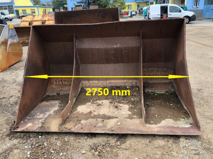 2750 mm Volvo - بكت شيول - تركس: صورة 1 2750 mm Volvo - بكت شيول - تركس: صورة 1