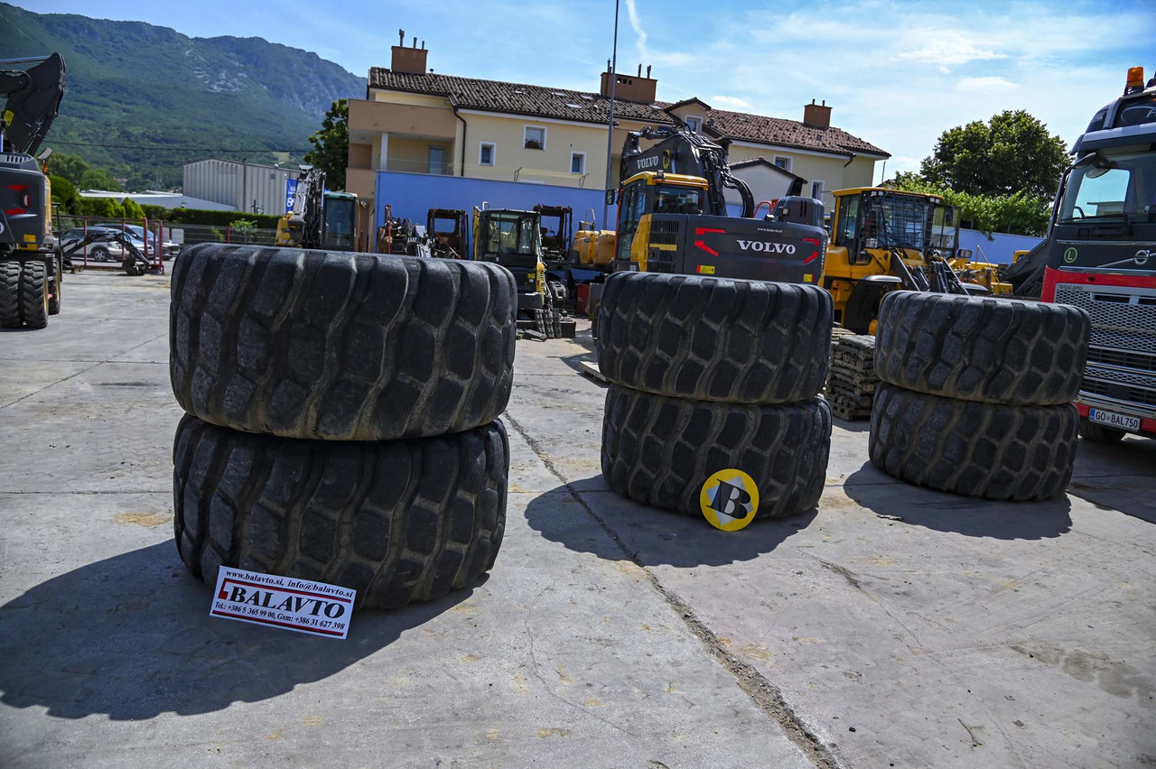 Bridgestone tires 30/65R25 with rims - عجلات - شاحنة التعدين: صورة 2 Bridgestone tires 30/65R25 with rims - عجلات - شاحنة التعدين: صورة 2