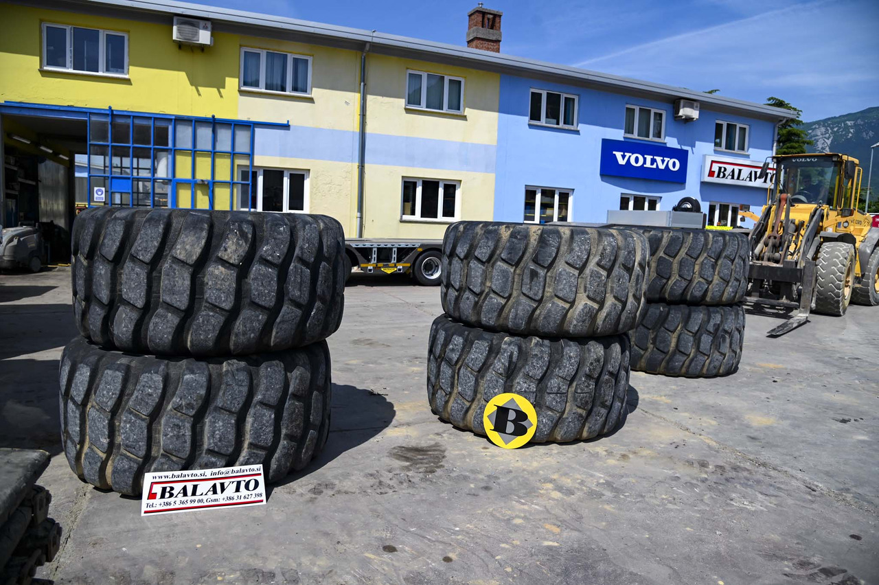 Bridgestone tires 30/65R25 with rims - عجلات - شاحنة التعدين: صورة 5 Bridgestone tires 30/65R25 with rims - عجلات - شاحنة التعدين: صورة 5