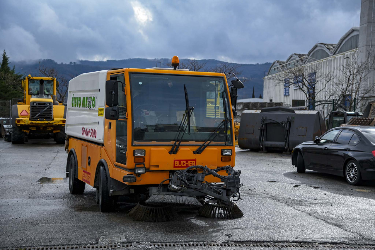 Bucher Schorling CC 5000 City Cat - سياره كنس شوارع: صورة 5 Bucher Schorling CC 5000 City Cat - سياره كنس شوارع: صورة 5