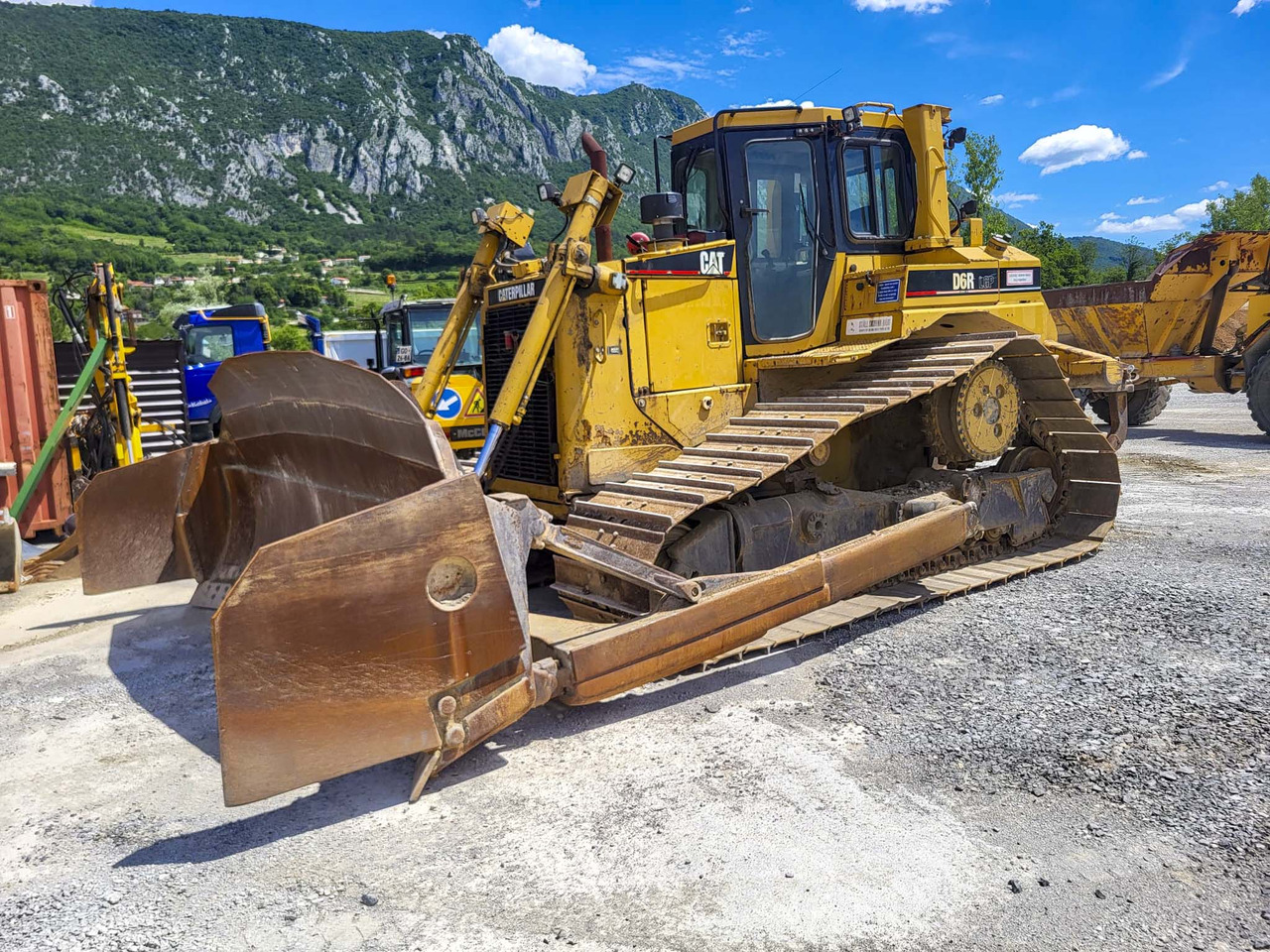 CATERPILLAR D6R - جرافة: صورة 1 CATERPILLAR D6R - جرافة: صورة 1