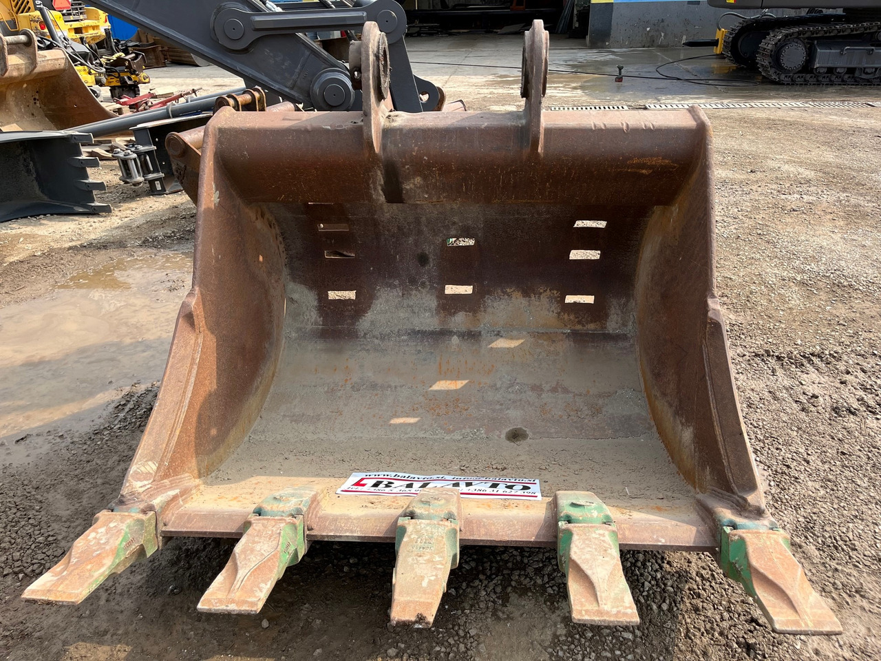 Digging bucket 1600 mm - بكت حفار: صورة 1 Digging bucket 1600 mm - بكت حفار: صورة 1