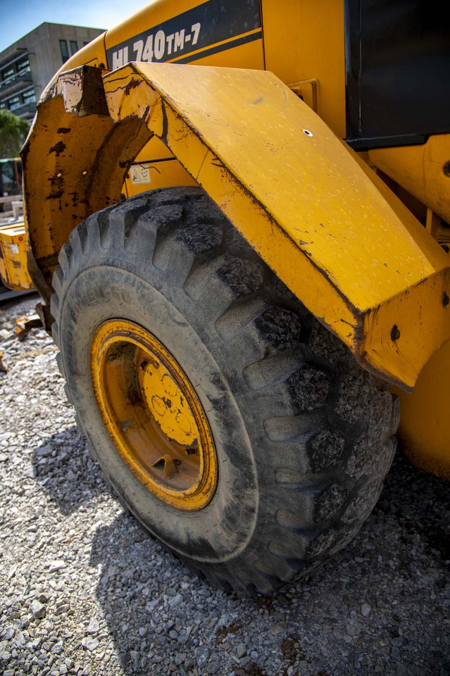 اللودر بعجل HYUNDAI HL740TM-7 for parts: صورة 18