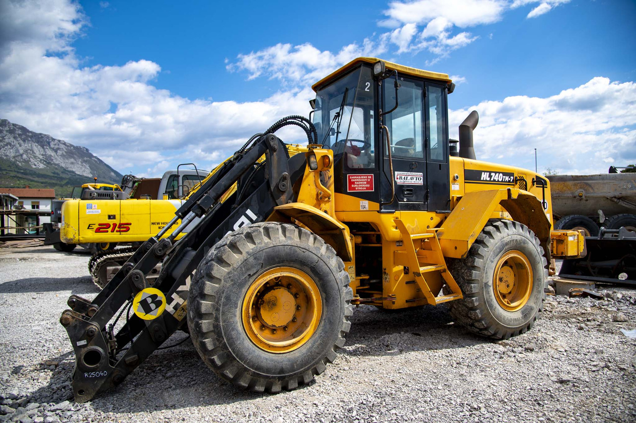 HYUNDAI HL740TM-7 for parts - اللودر بعجل: صورة 2 HYUNDAI HL740TM-7 for parts - اللودر بعجل: صورة 2