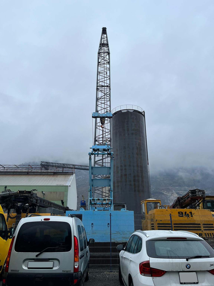 Hitachi KH 180-2 - رافعة مجنزرة: صورة 5 Hitachi KH 180-2 - رافعة مجنزرة: صورة 5