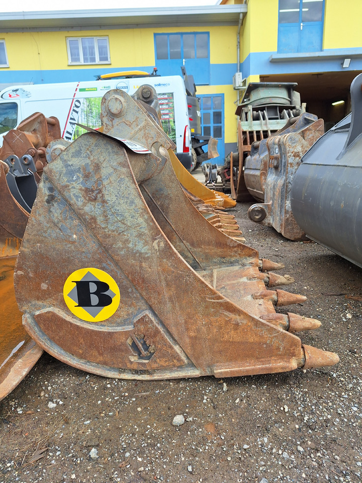 Int. equipment Verdun digging bucket 1000 mm - بكت حفار: صورة 2 Int. equipment Verdun digging bucket 1000 mm - بكت حفار: صورة 2
