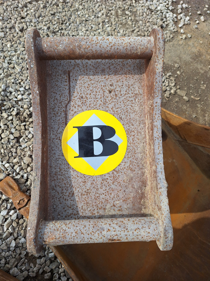 Lannen trenching bucket 400 mm - بكت حفار: صورة 4 Lannen trenching bucket 400 mm - بكت حفار: صورة 4