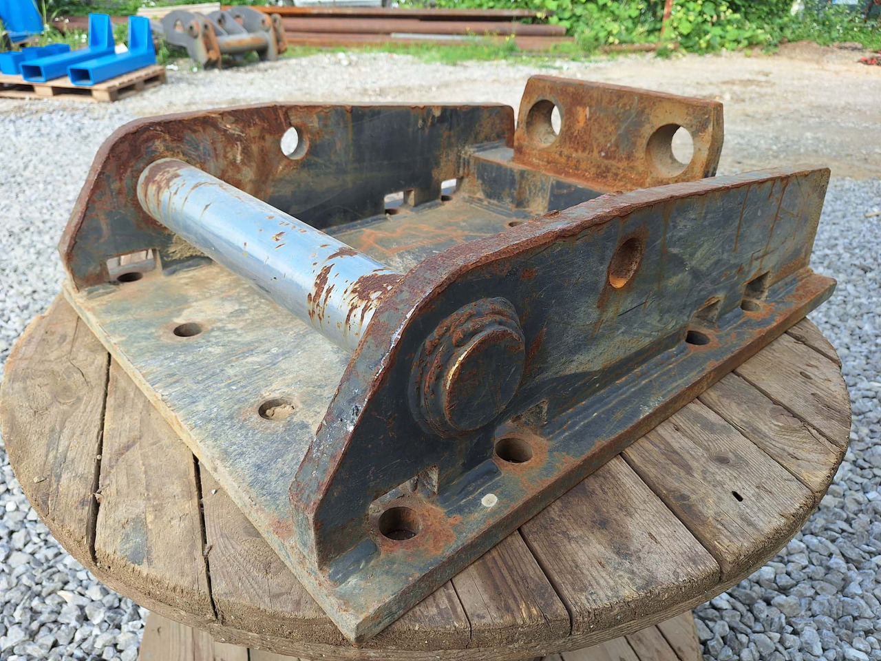 Lehnhoff attachment plate - قارنة توصيل هيدروليكي - آلات البناء: صورة 5 Lehnhoff attachment plate - قارنة توصيل هيدروليكي - آلات البناء: صورة 5