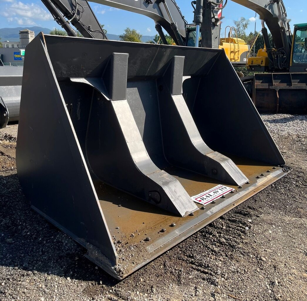 Loader bucket 3200 mm - بكت شيول: صورة 3 Loader bucket 3200 mm - بكت شيول: صورة 3