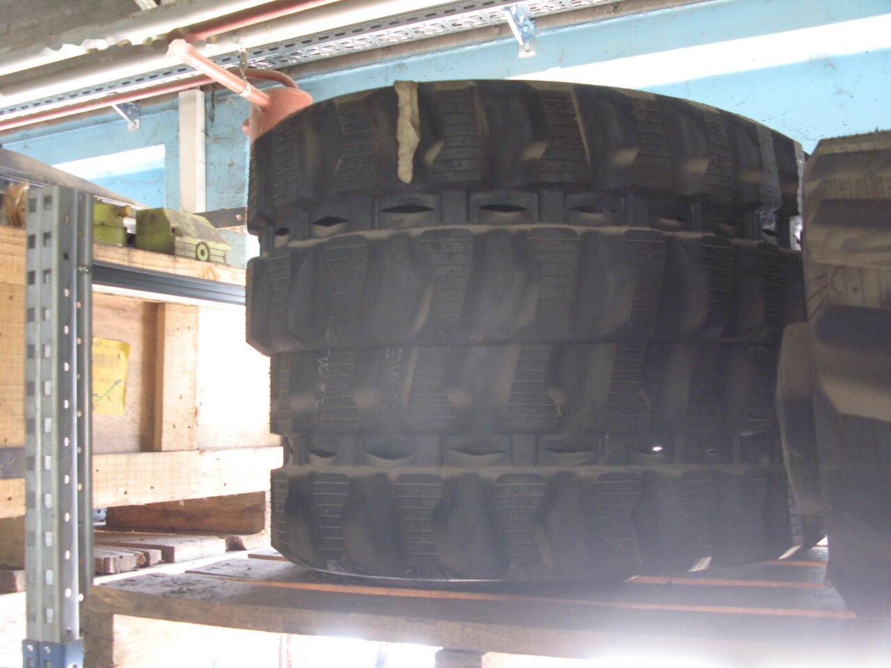 TAERYUK EW300X109X37 - مسارات - حفارة: صورة 1 TAERYUK EW300X109X37 - مسارات - حفارة: صورة 1