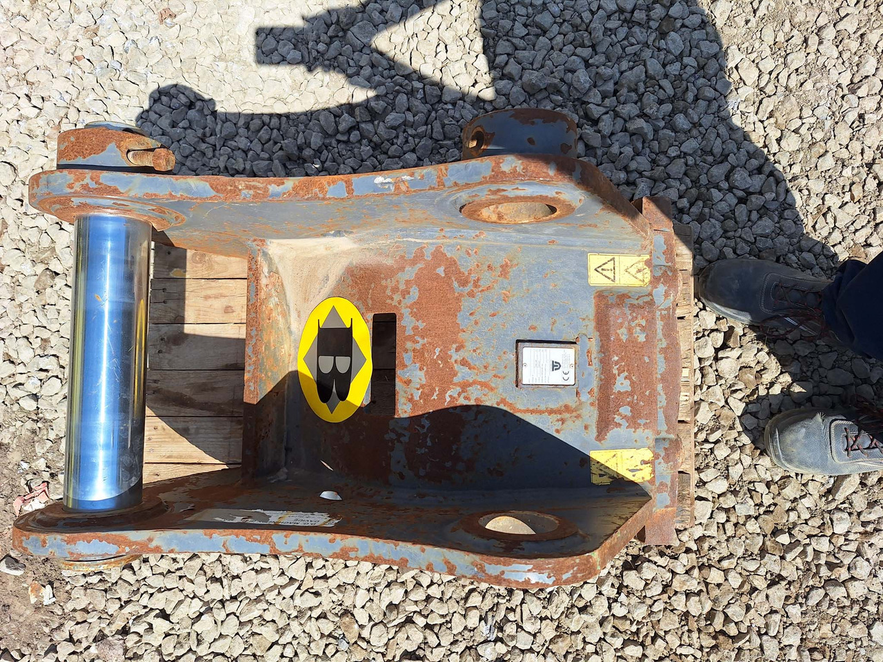 Trevi Benne hydraulic ARI Verachtert Volvo EC220E - قارنة توصيل هيدروليكي - آلات البناء: صورة 4 Trevi Benne hydraulic ARI Verachtert Volvo EC220E - قارنة توصيل هيدروليكي - آلات البناء: صورة 4