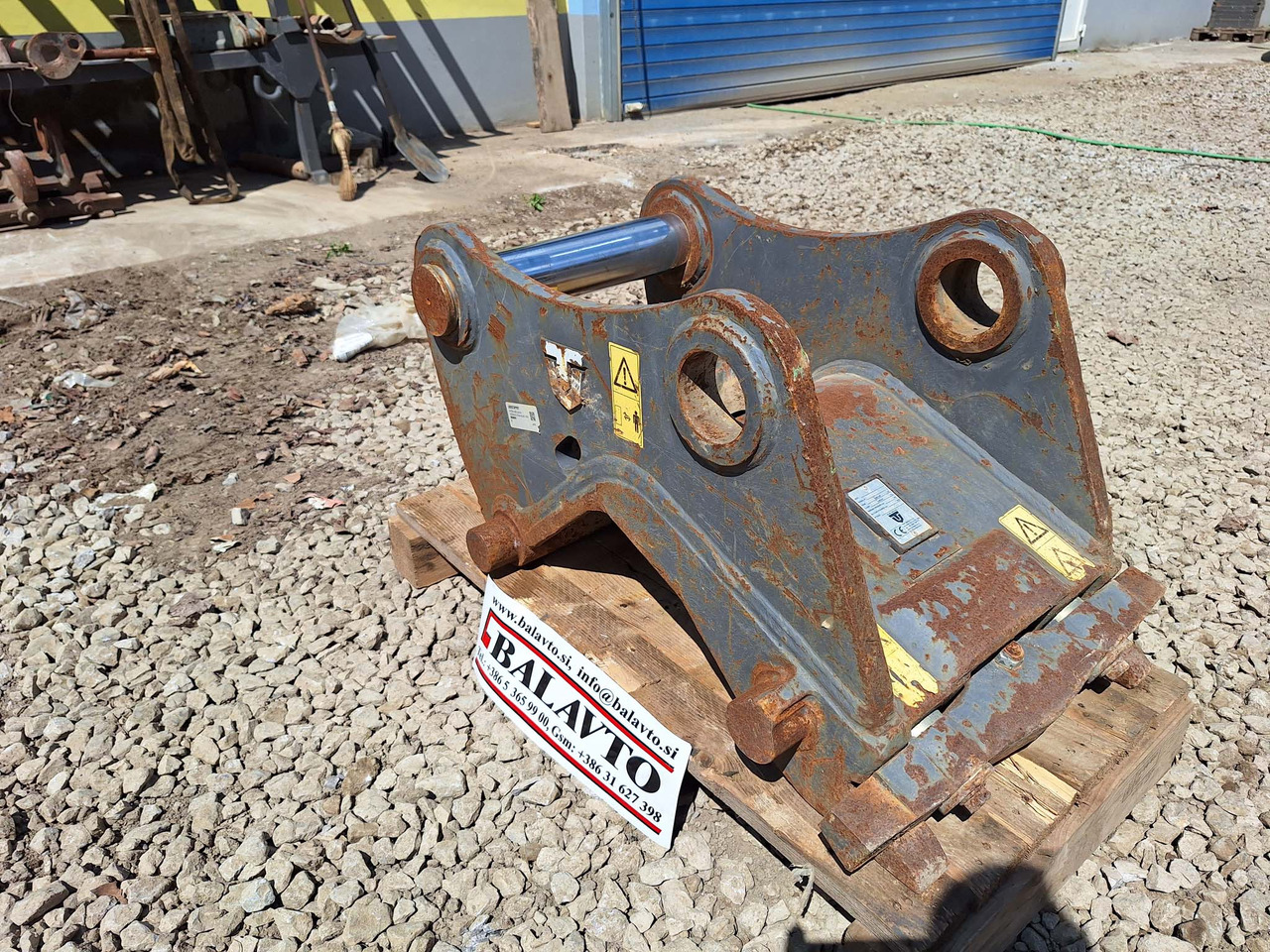 Trevi Benne hydraulic ARI Verachtert Volvo EC220E - قارنة توصيل هيدروليكي - آلات البناء: صورة 2 Trevi Benne hydraulic ARI Verachtert Volvo EC220E - قارنة توصيل هيدروليكي - آلات البناء: صورة 2