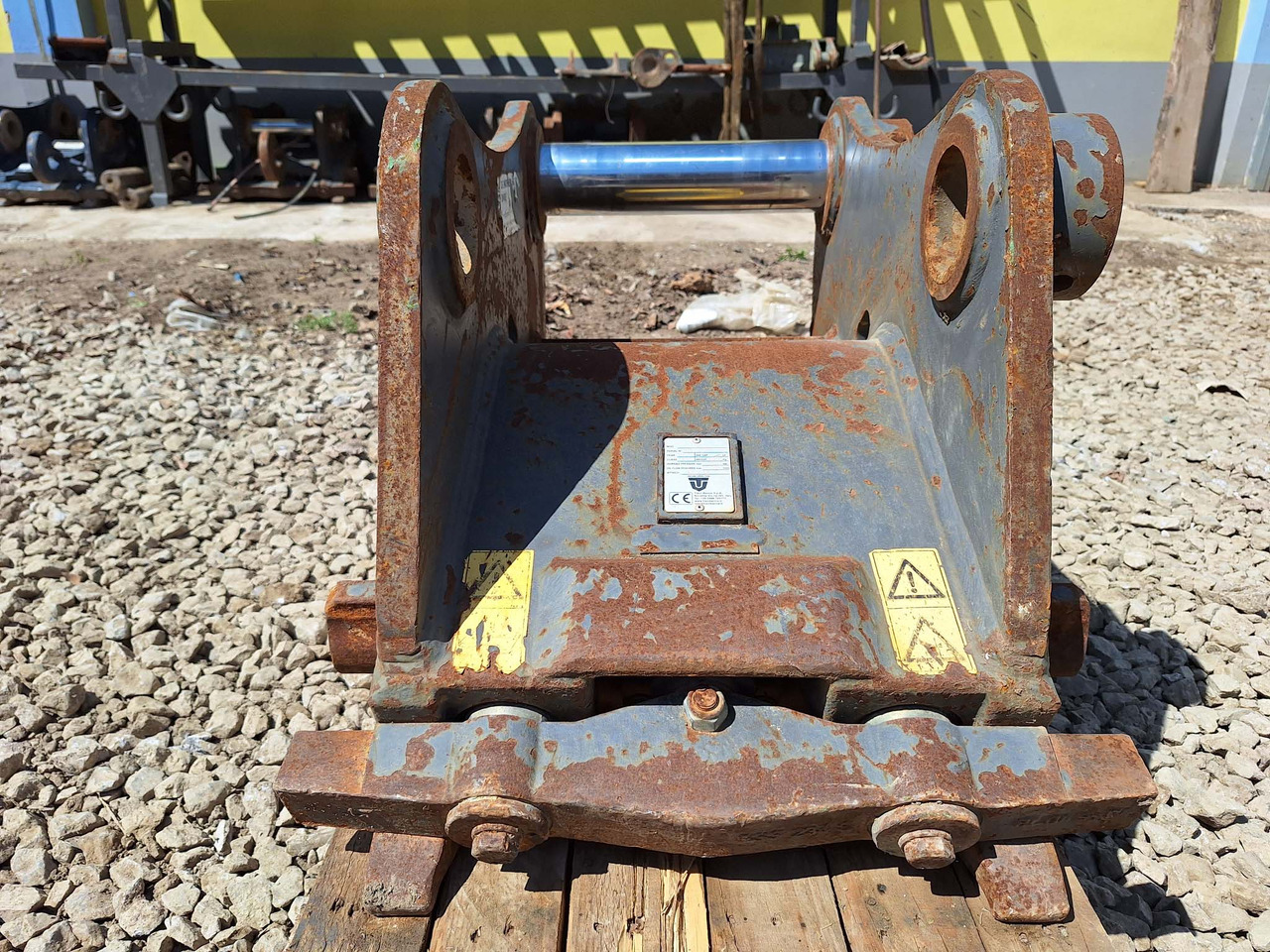 Trevi Benne hydraulic ARI Verachtert Volvo EC220E - قارنة توصيل هيدروليكي - آلات البناء: صورة 3 Trevi Benne hydraulic ARI Verachtert Volvo EC220E - قارنة توصيل هيدروليكي - آلات البناء: صورة 3