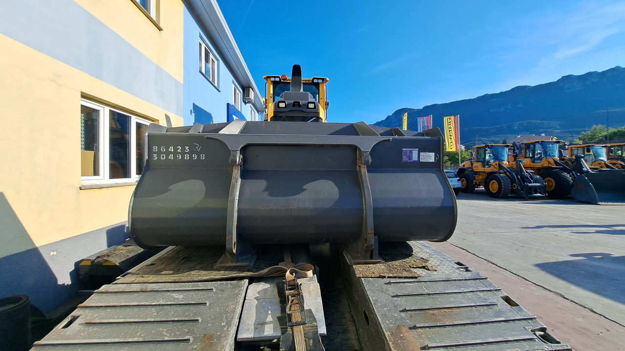 VOLVO 2500 mm for 12-15 ton wheel loaders - بكت شيول: صورة 3 VOLVO 2500 mm for 12-15 ton wheel loaders - بكت شيول: صورة 3