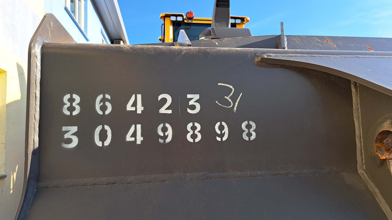 VOLVO 2500 mm for 12-15 ton wheel loaders - بكت شيول: صورة 5 VOLVO 2500 mm for 12-15 ton wheel loaders - بكت شيول: صورة 5