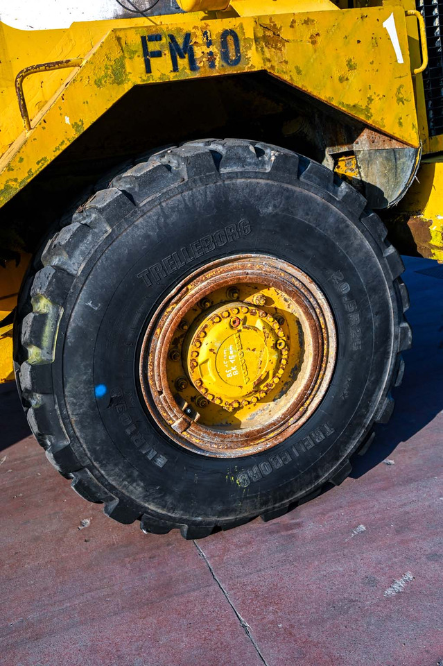 شاحنة خلاطة خرسانة VOLVO A25C 6X6: صورة 18 شاحنة خلاطة خرسانة VOLVO A25C 6X6: صورة 18