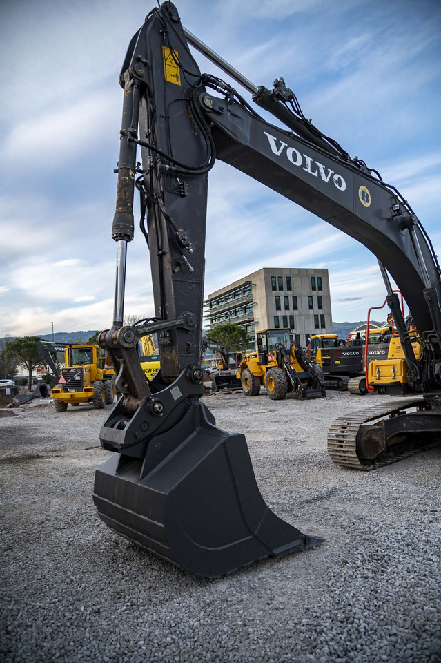 حفار زحاف VOLVO EC210CNL: صورة 16