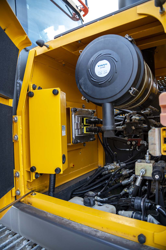 حفار زحاف VOLVO EC210CNL: صورة 40