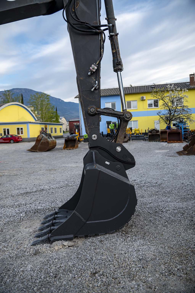 حفار زحاف VOLVO EC210CNL: صورة 13