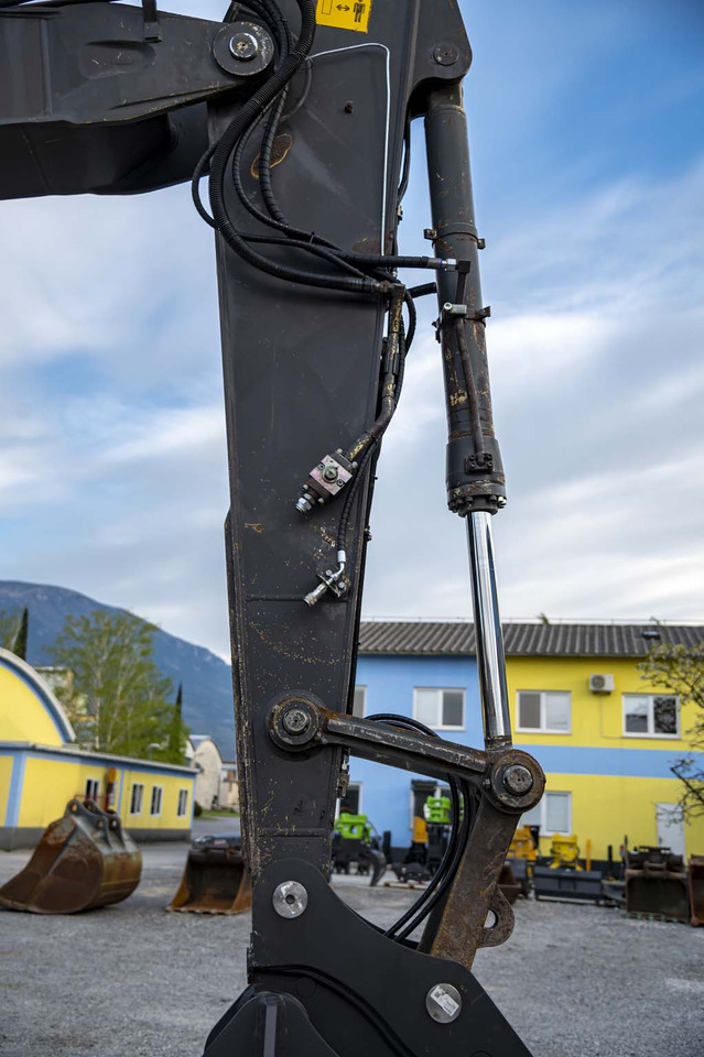 حفار زحاف VOLVO EC210CNL: صورة 15