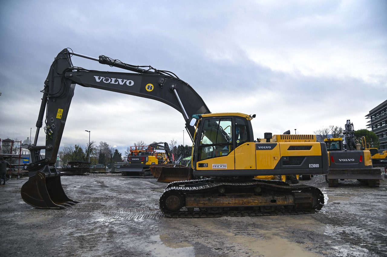 VOLVO EC300DNL - حفار زحاف: صورة 2 VOLVO EC300DNL - حفار زحاف: صورة 2