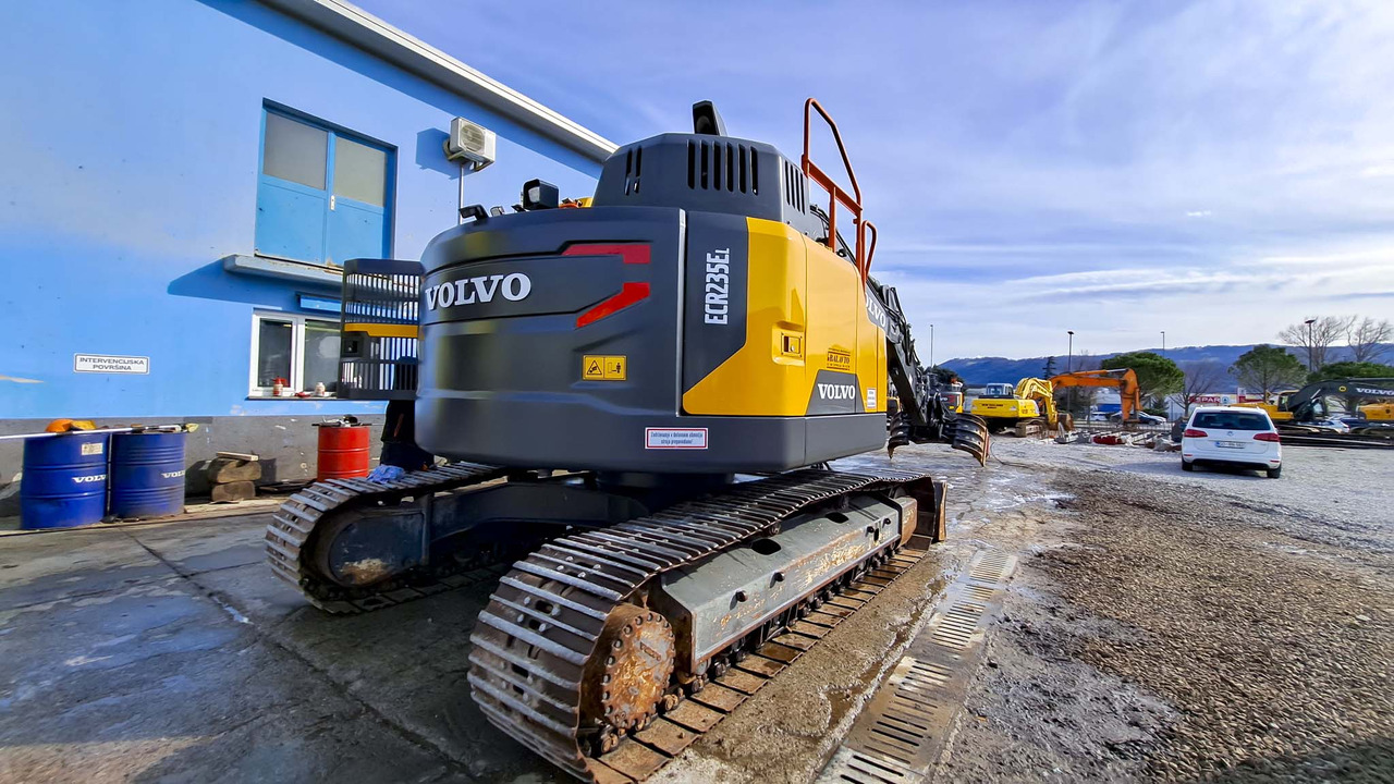 VOLVO ECR235EL - حفار زحاف: صورة 5 VOLVO ECR235EL - حفار زحاف: صورة 5