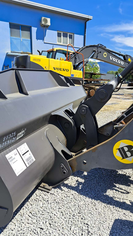 اللودر بعجل VOLVO L120H: صورة 14 اللودر بعجل VOLVO L120H: صورة 14