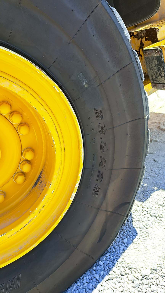 اللودر بعجل VOLVO L120H: صورة 33 اللودر بعجل VOLVO L120H: صورة 33