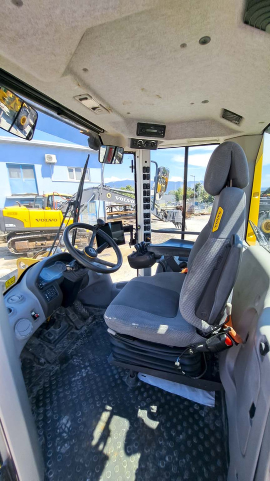 اللودر بعجل VOLVO L120H: صورة 48 اللودر بعجل VOLVO L120H: صورة 48