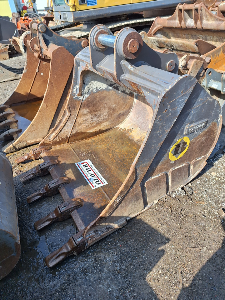 VOLVO digging bucket 1100 mm - بكت حفار: صورة 4 VOLVO digging bucket 1100 mm - بكت حفار: صورة 4