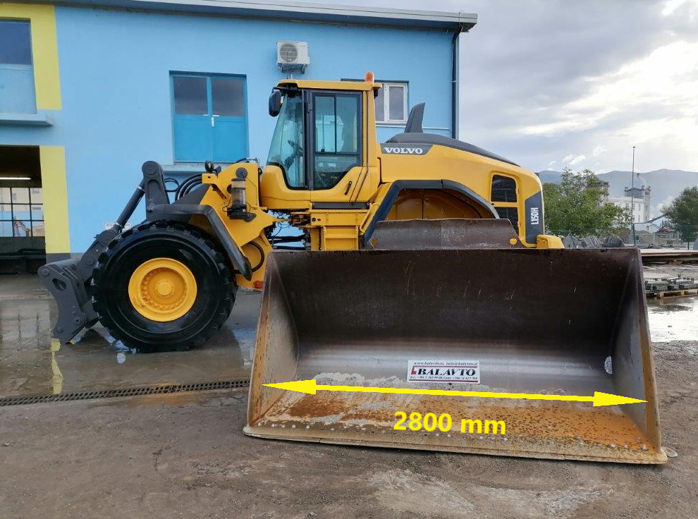 VOLVO loader bucket 2800 mm - بكت شيول - اللودر بعجل: صورة 2 VOLVO loader bucket 2800 mm - بكت شيول - اللودر بعجل: صورة 2