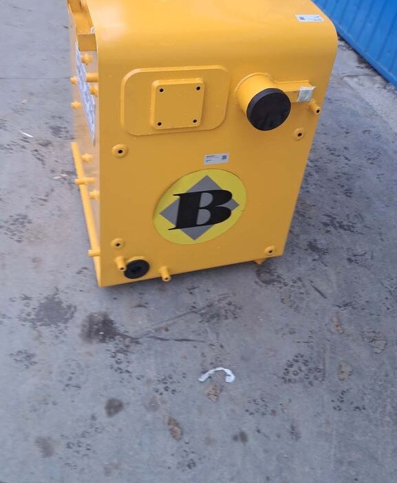 Volvo 14559405 Volvo EC210C - خزان الوقود - حفارة: صورة 2 Volvo 14559405 Volvo EC210C - خزان الوقود - حفارة: صورة 2
